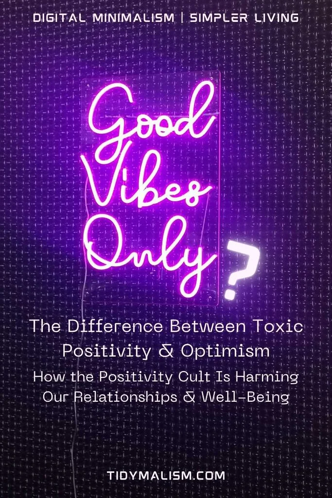 Purple neon sign reading Good Vibes Only.