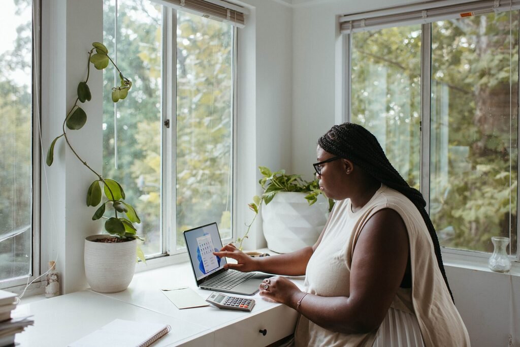 10 Tips for the Perfect Home Office Setup—Get up & Get Going! - Protected  Trust - Taking care of all your business IT needs