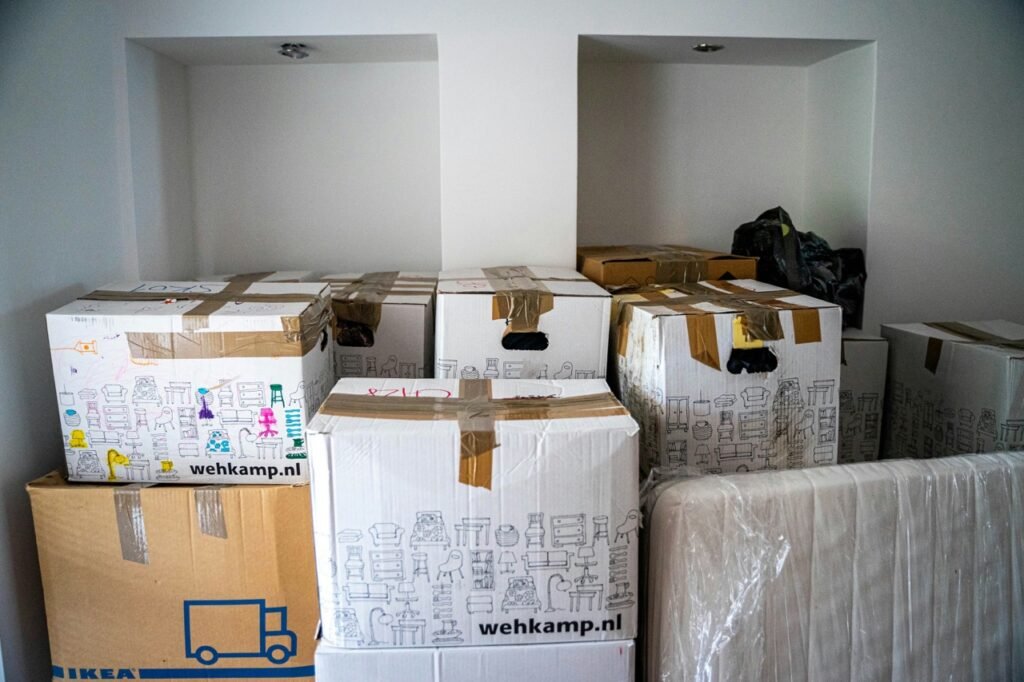 how to get rid of everything and move
